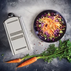 Börner Combi Chef Vierseitenschneider | Reibe, Vierkantreibe Mit Auffangbehälter Käsehobel Edelstahl Reibe Gemüsereibe Parmesanreibe -Neuetischkultur-Shop 8600365100 6888 prod 005